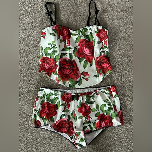 Jaded London Rose mini shorts Set - Picture 2 of 5